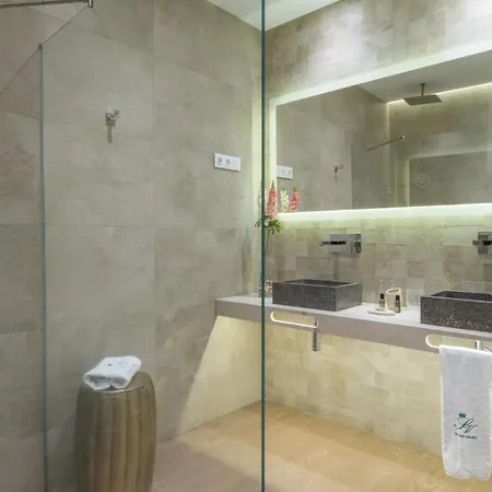 Luxury 3-bedrooms Nostalgie Alojamento de Acomodação e Pequeno-almoço